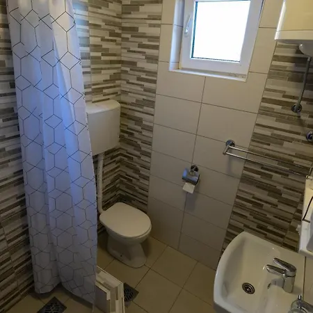 Imanje Borkonjic Bed & Breakfast 3*